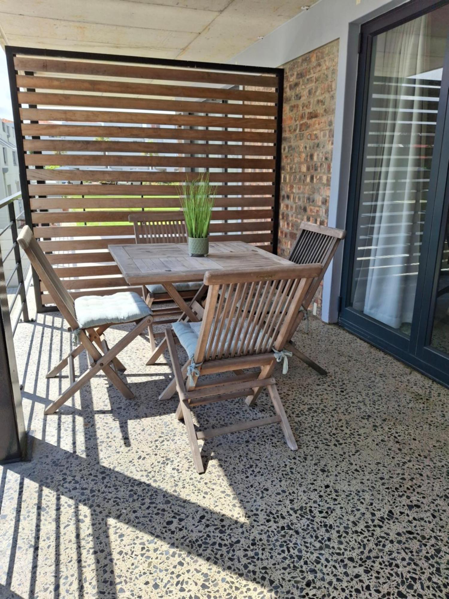 Manhattan On Coral Apartment Cape Town